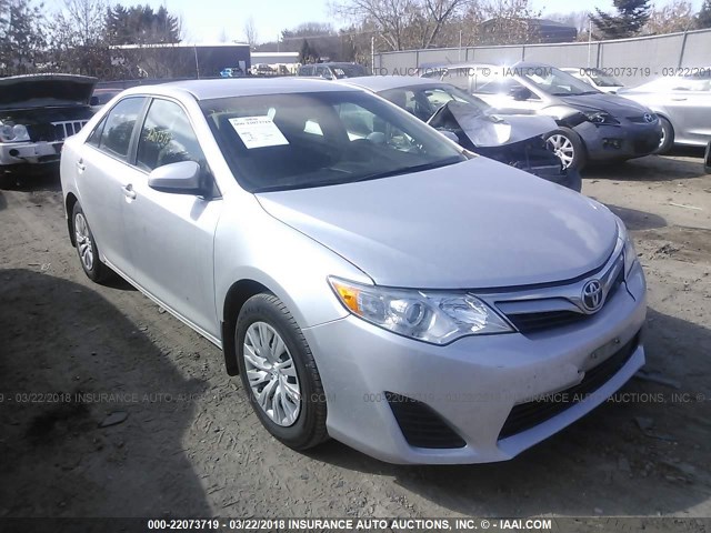 4T4BF1FK4CR234727 - 2012 TOYOTA CAMRY SE/LE/XLE SILVER photo 1