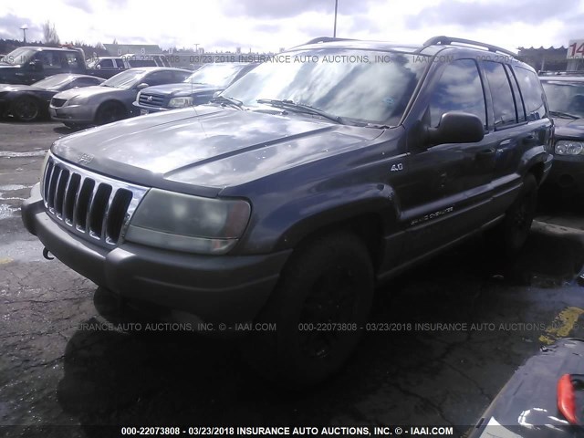 1J8GW48S52C242769 - 2002 JEEP GRAND CHEROKEE LAREDO GRAY photo 2