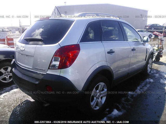 3GNAL2EK4ES654377 - 2014 CHEVROLET CAPTIVA LS SILVER photo 4