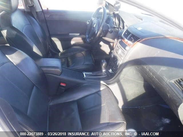 1G1ZE5EB1AF103144 - 2010 CHEVROLET MALIBU LTZ 白色 照片 5