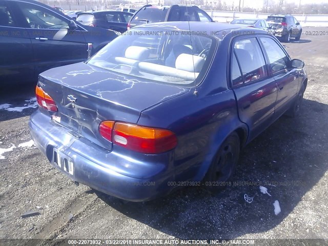 1Y1SK5288WZ421502 - 1998 CHEVROLET GEO PRIZM LSI BLUE photo 4