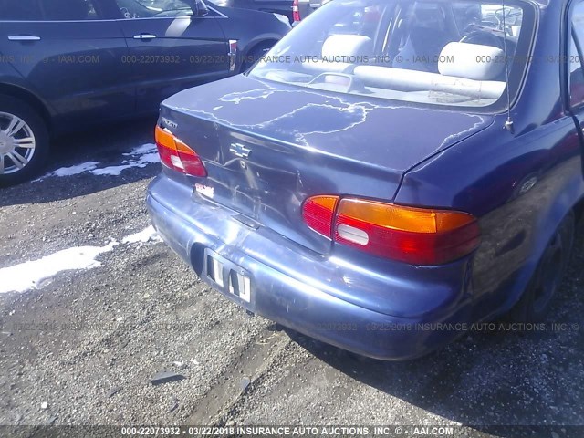 1Y1SK5288WZ421502 - 1998 CHEVROLET GEO PRIZM LSI BLUE photo 6