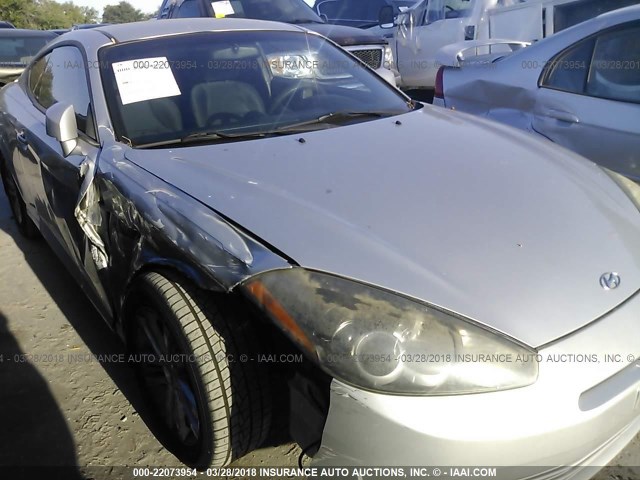 KMHHM66D48U264679 - 2008 HYUNDAI TIBURON GS SILVER photo 6