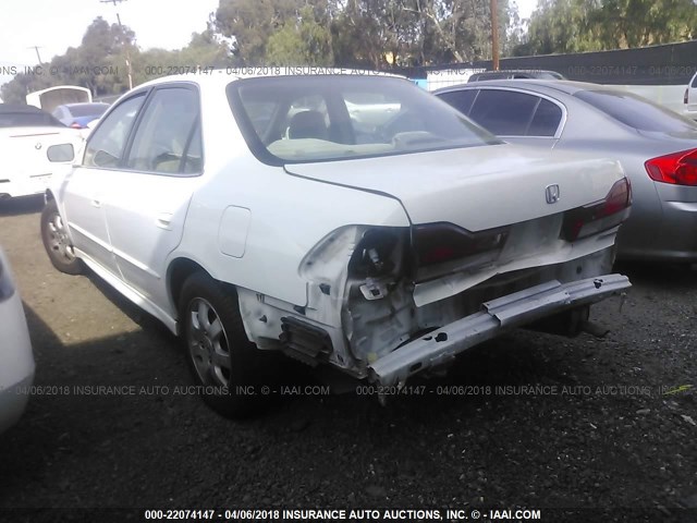 1HGCG66842A092513 - 2002 HONDA ACCORD EX/SE WHITE photo 3