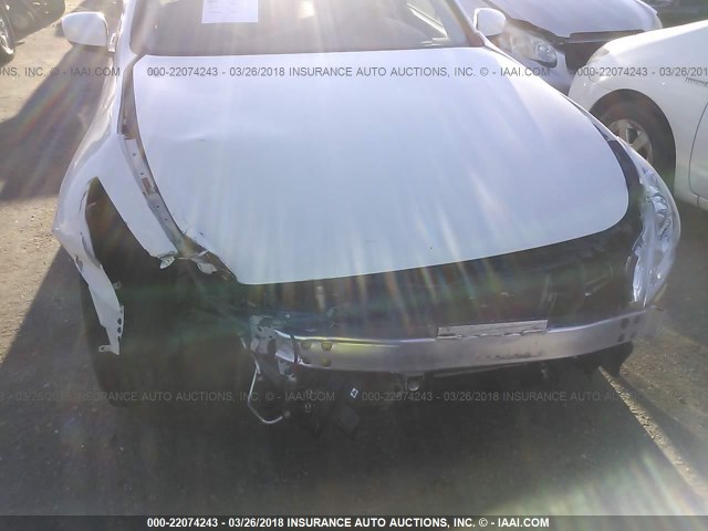 JN1CV6AP6FM580694 - 2015 INFINITI Q40 WHITE photo 6