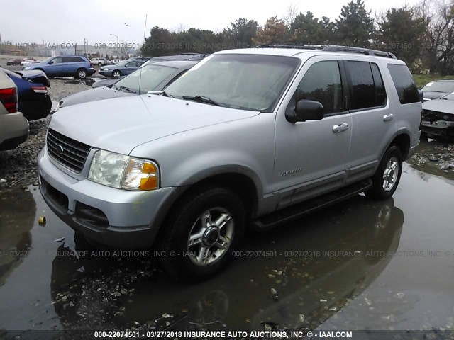 1FMZU73E52UA19128 - 2002 FORD EXPLORER XLT SILVER photo 2