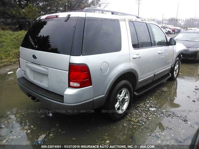 1FMZU73E52UA19128 - 2002 FORD EXPLORER XLT SILVER photo 4