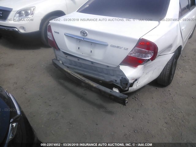 JTDBE32K930152907 - 2003 TOYOTA CAMRY LE/XLE Weiß Foto 6