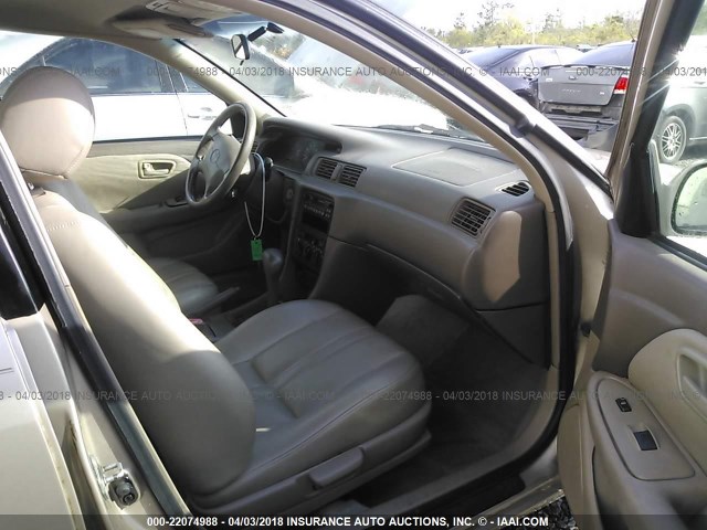 4T1BG22K6WU380800 - 1998 TOYOTA CAMRY CE/LE/XLE 米色 照片 5