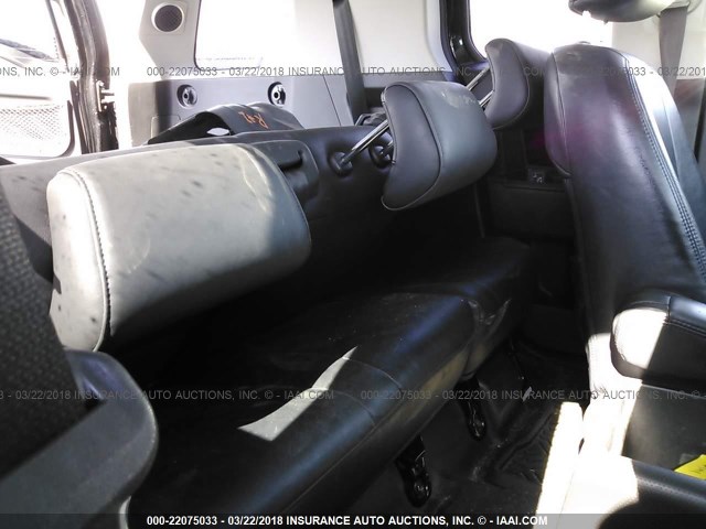 JTEBU11F370078851 - 2007 TOYOTA FJ CRUISER BLACK photo 8