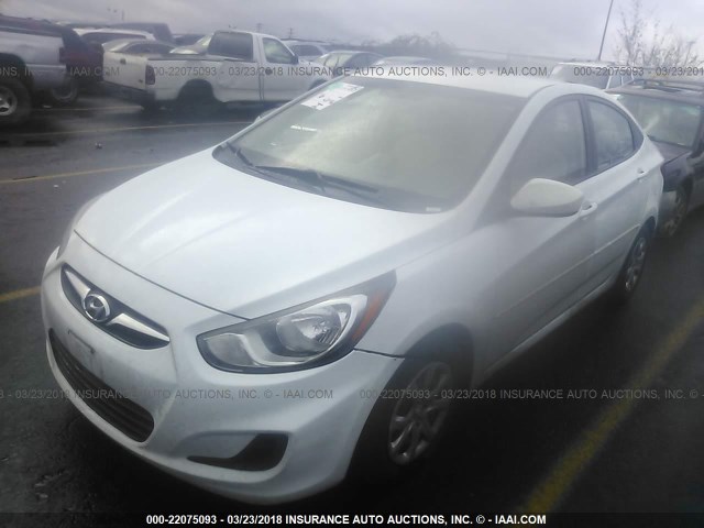 KMHCT4AE3EU702685 - 2014 HYUNDAI ACCENT GLS/GS WHITE photo 2