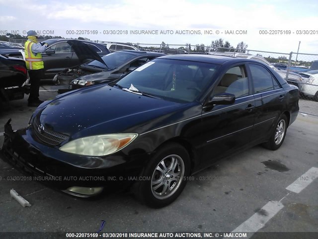 4T1BE30K23U146051 - 2003 TOYOTA CAMRY LE/XLE/SE BLACK photo 2