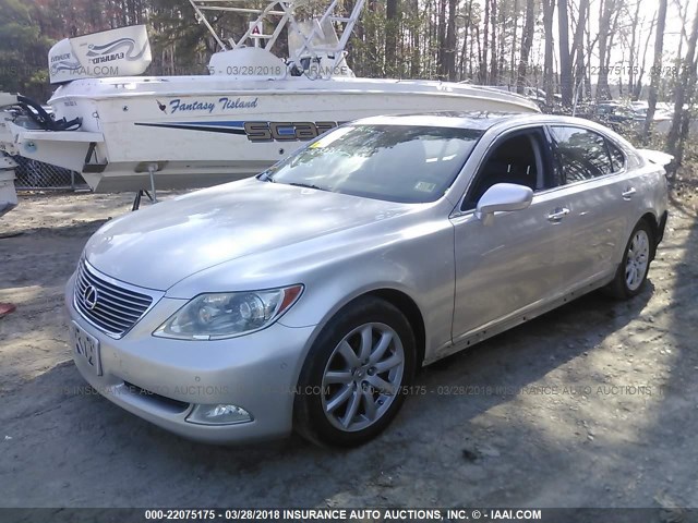 JTHGL46F475018506 - 2007 LEXUS LS 460L SILVER photo 2