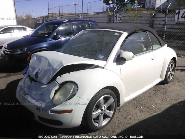 3VWFG31Y17M422522 - 2007 VOLKSWAGEN NEW BEETLE TRIPLE WHITE WHITE photo 2