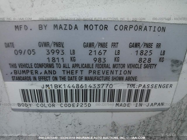 JM1BK144861433770 - 2006 MAZDA 3 HATCHBACK WHITE photo 9