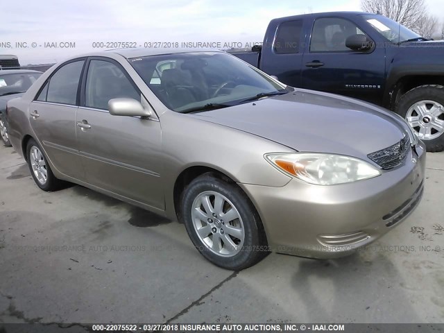 4T1BE32K42U638737 - 2002 TOYOTA CAMRY LE/XLE/SE ოქროსფერი ფოტო 1