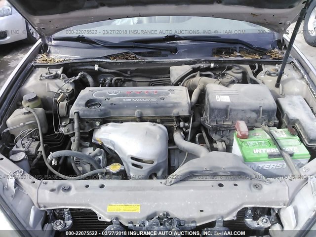 4T1BE32K42U638737 - 2002 TOYOTA CAMRY LE/XLE/SE ოქროსფერი ფოტო 10