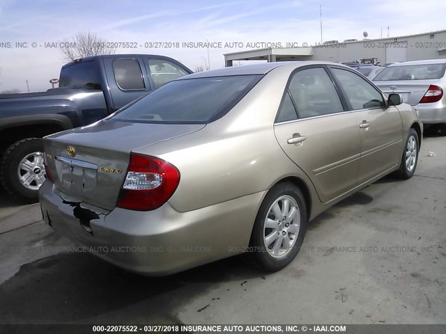 4T1BE32K42U638737 - 2002 TOYOTA CAMRY LE/XLE/SE ოქროსფერი ფოტო 4