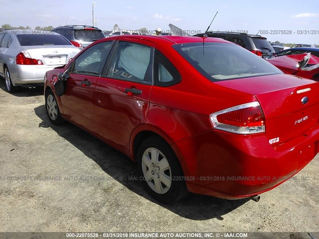 1FAHP34N48W233691 - 2008 FORD FOCUS S/SE RED photo 3