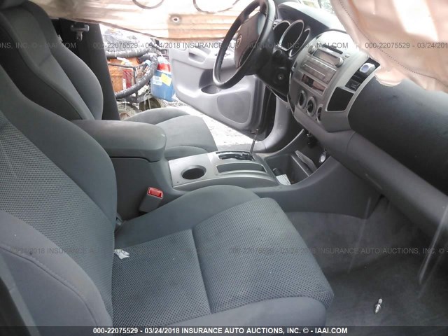 3TMLU4EN3AM053822 - 2010 TOYOTA TACOMA DOUBLE CAB შავი ფოტო 5