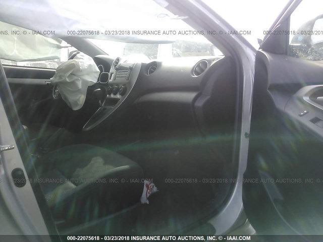 5Y2SP67059Z426255 - 2009 PONTIAC VIBE SILVER photo 5
