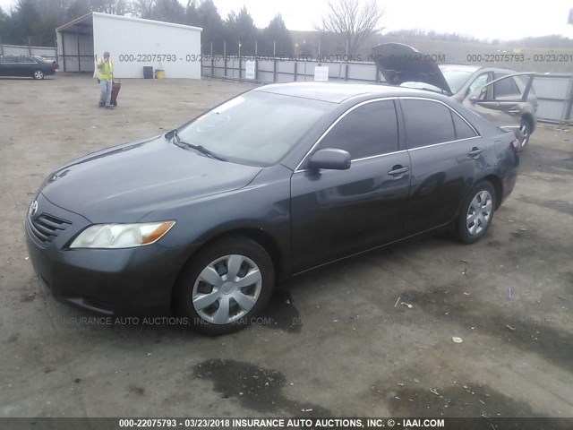 4T1BE46K57U708897 - 2007 TOYOTA CAMRY NEW GENERAT CE/LE/XLE/SE GRAY photo 2