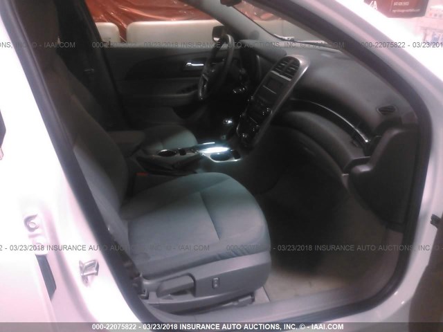 1G11A5SL9FF271918 - 2015 CHEVROLET MALIBU LS WHITE photo 5