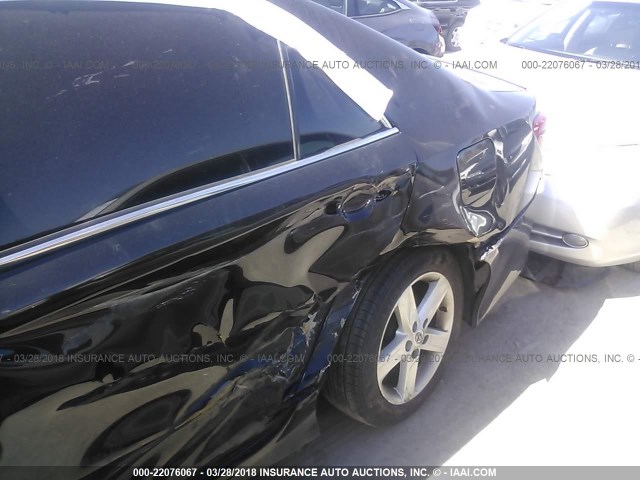 4T1BF1FK6DU281737 - 2013 TOYOTA CAMRY L/SE/LE/XLE BLACK photo 6