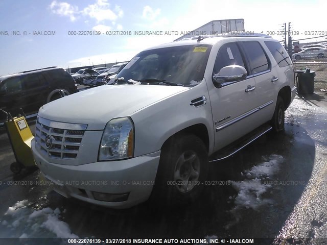 1GYFK63857R257700 - 2007 CADILLAC ESCALADE LUXURY WHITE photo 2