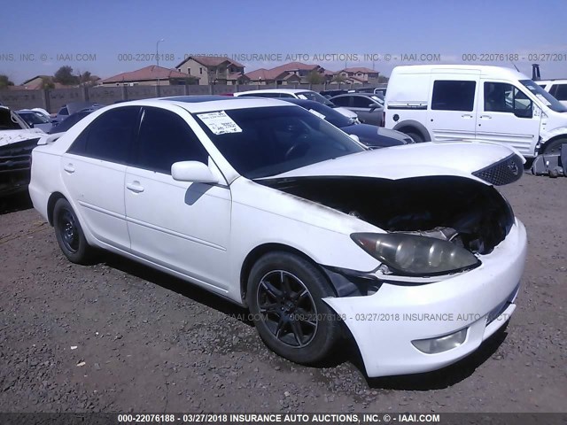 4T1BE32KX5U025669 - 2005 TOYOTA CAMRY LE/XLE/SE 白色 照片 1