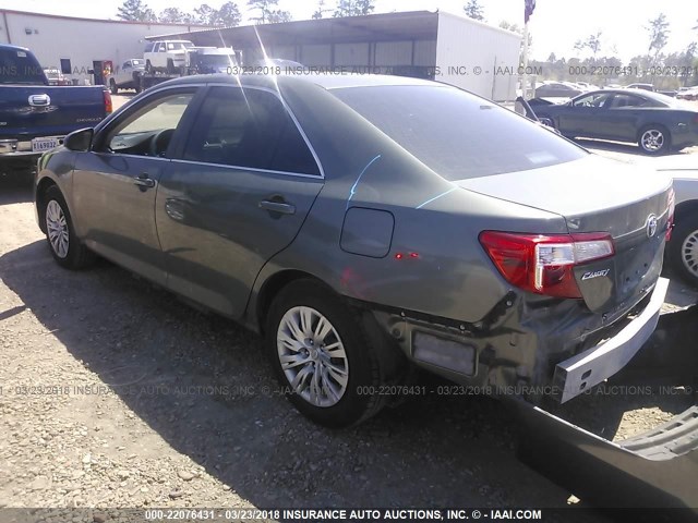 4T4BF1FK6DR322227 - 2013 TOYOTA CAMRY L/SE/LE/XLE GREEN photo 3