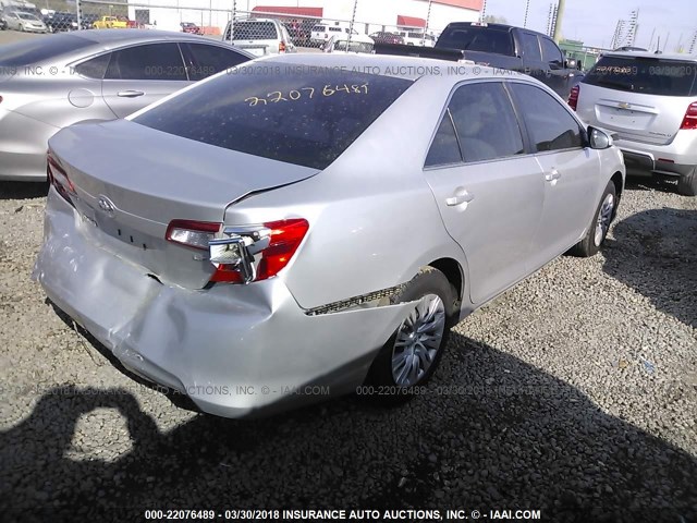 4T1BF1FK6CU015472 - 2012 TOYOTA CAMRY SE/LE/XLE SILVER photo 4