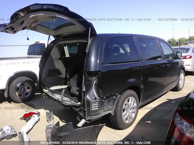 2C4RDGBGXJR162143 - 2018 DODGE GRAND CARAVAN SE BLACK photo 4