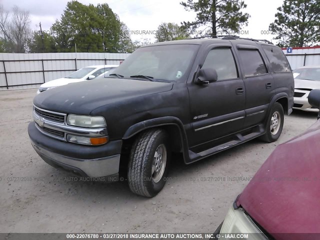 1GNEC13T31R123742 - 2001 CHEVROLET TAHOE C1500 BLACK photo 2