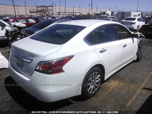 1N4AL3AP7FN865722 - 2015 NISSAN ALTIMA 2.5/S/SV/SL WHITE photo 4