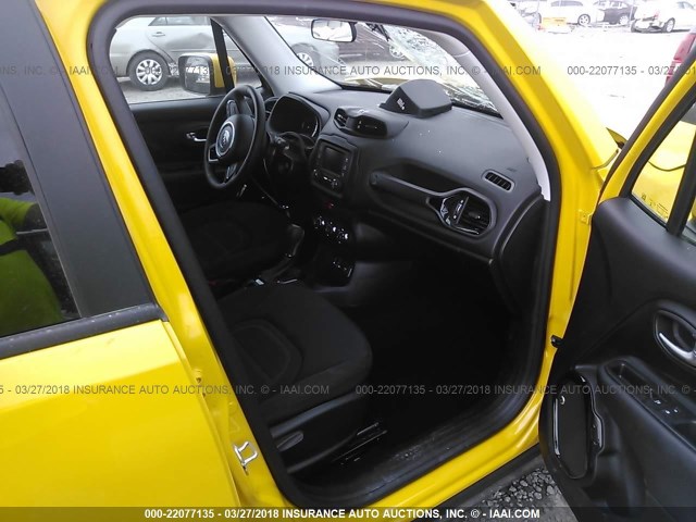 ZACCJABBXHPF54425 - 2017 JEEP RENEGADE LATITUDE YELLOW photo 5