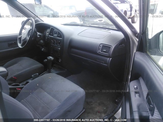 JN8DR09Y52W712993 - 2002 NISSAN PATHFINDER LE/SE SILVER photo 5