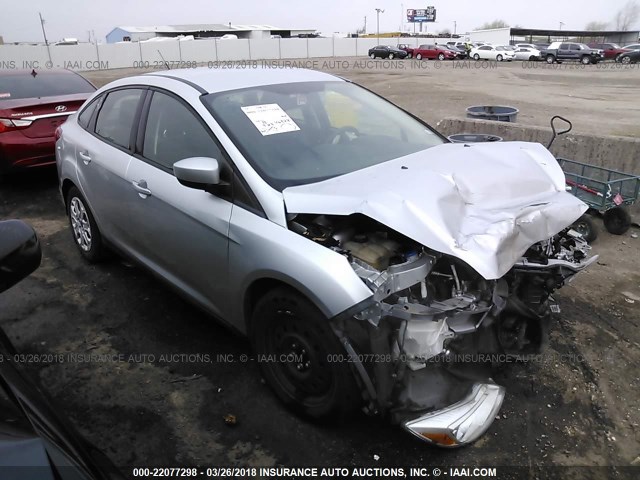 1FAHP3F29CL289588 - 2012 FORD FOCUS SE Plata foto 1