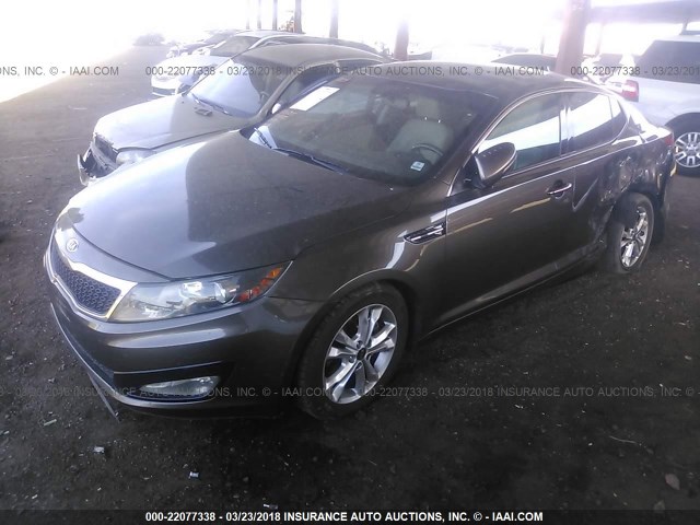 KNAGN4A72B5087003 - 2011 KIA OPTIMA EX/SX GRAY photo 2