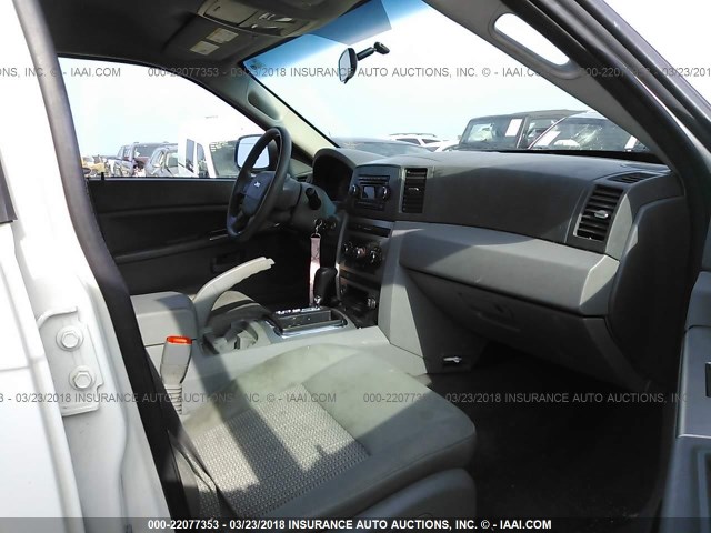 1J8GR48K87C544541 - 2007 JEEP GRAND CHEROKEE LAREDO/COLUMBIA/FREEDOM 白色 照片 5