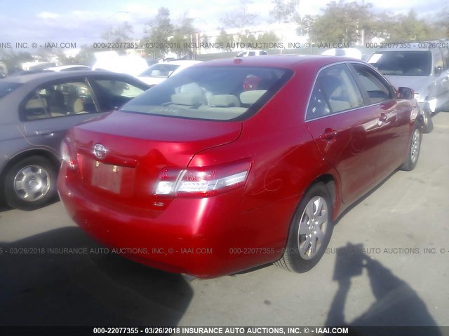 4T1BF3EK5BU643745 - 2011 TOYOTA CAMRY SE/LE/XLE RED photo 4