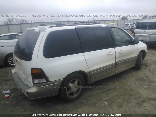 2FMDA5349YBB10707 - 2000 FORD WINDSTAR SEL WHITE photo 4