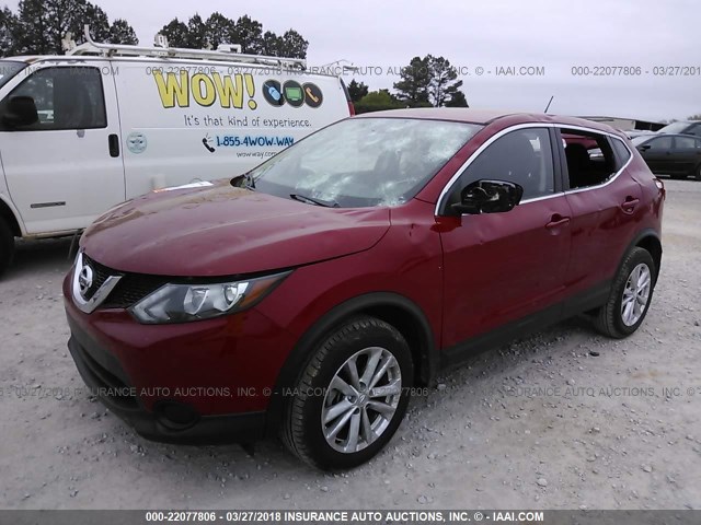 JN1BJ1CP5JW103078 - 2018 NISSAN ROGUE RED photo 2