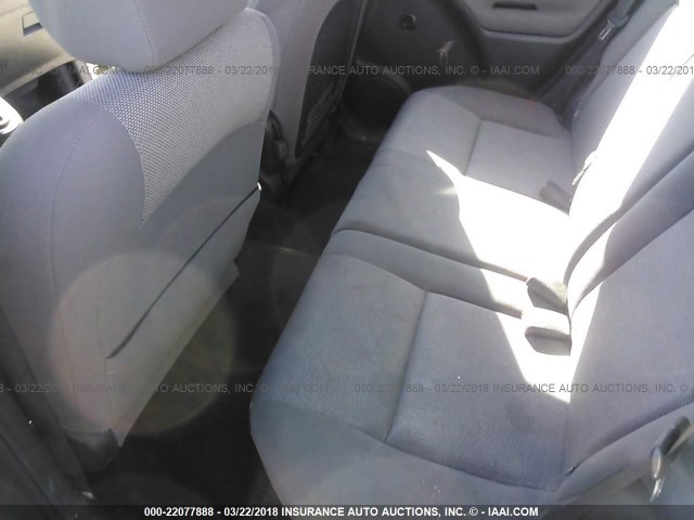 2T1KR32E43C053125 - 2003 TOYOTA COROLLA MATRIX XR WHITE photo 8