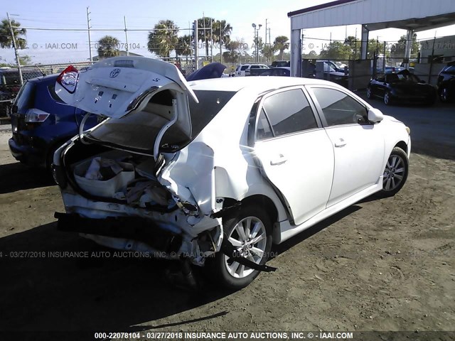 1NXBU4EE5AZ289861 - 2010 TOYOTA COROLLA S/LE/XLE WHITE photo 4