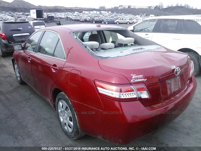 4T1BF3EK8AU512243 - 2010 TOYOTA CAMRY SE/LE/XLE Красный фото 3