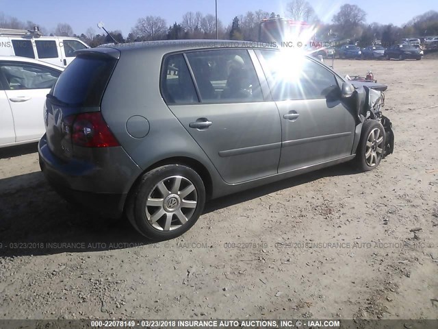 WVWDR71K47W107947 - 2007 VOLKSWAGEN RABBIT GRAY photo 4