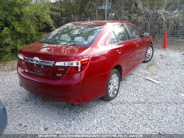 4T1BD1FK9EU108978 - 2014 TOYOTA CAMRY HYBRID/LE/XLE RED photo 4