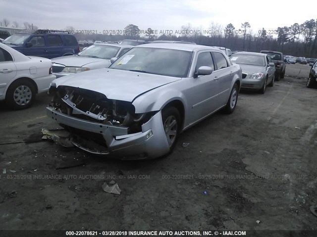 2C3AA53G35H597546 - 2005 CHRYSLER 300 TOURING SILVER photo 2