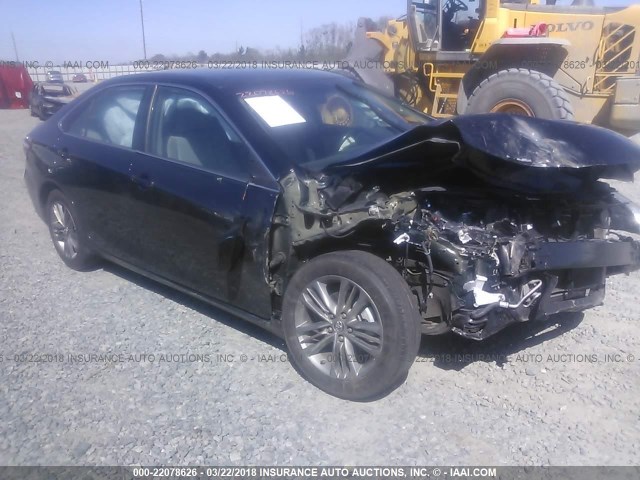 4T1BF1FK2GU574023 - 2016 TOYOTA CAMRY LE/XLE/SE/XSE GREEN photo 1